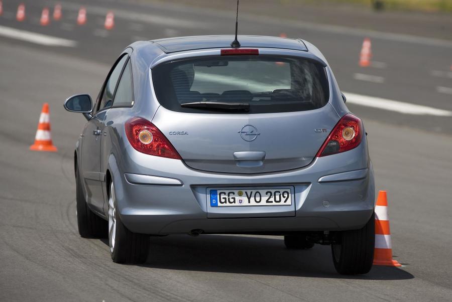  Opel Corsa 2007 года  (фото 93 из 96)